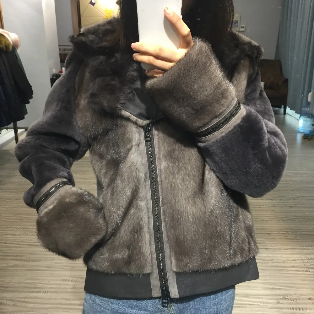 SQXR FUR lady leather jacket women shearling leather jacket high quality women fur coat double-faced fur jacket with mink fur
SQXR FUR lady leather jacket women shearling leather jacket high quality women fur coat double-faced fur jacket with mink fur