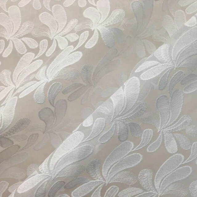 Free shipping 130cm wide French Organza lace Fabric Water Soluble Lace African Embroidery Milk silk Lace Garment Accessories
Free shipping 130cm wide French Organza lace Fabric Water Soluble Lace African Embroidery Milk silk Lace Garment Accessories