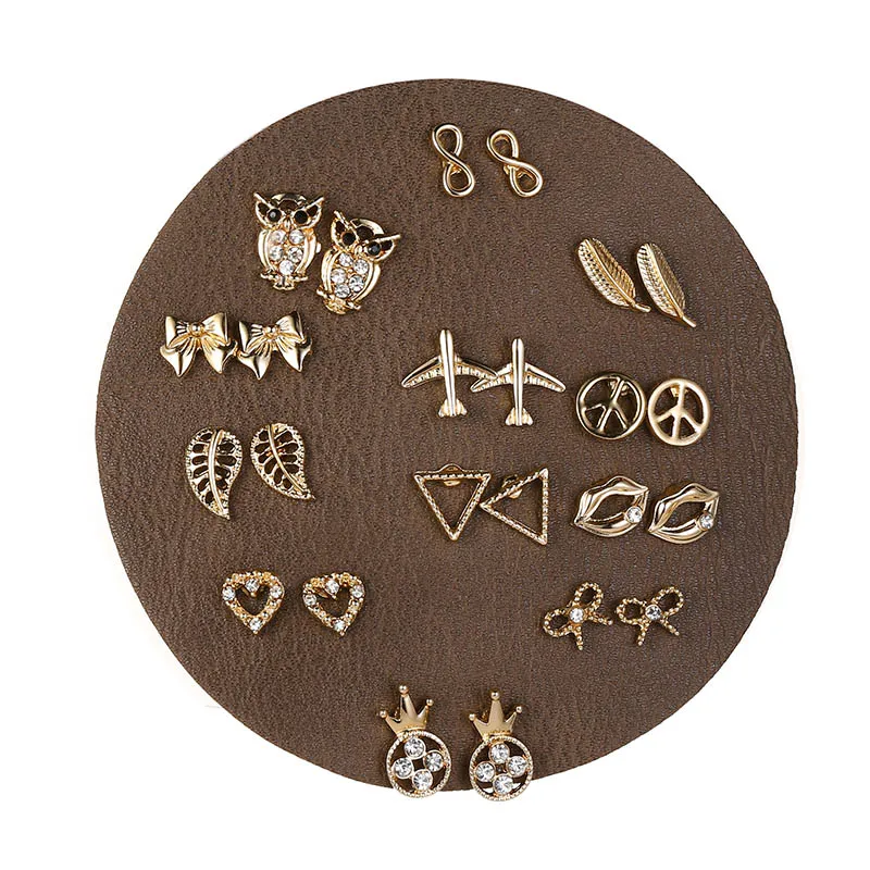 YANG&RH 12Pairs/lot Vintage Punk Stud Earrings Set For Women Matted Gold Owl Leaf Bow Heart Lip Triangle Shaped Fashion Jewelry
YANG&RH 12Pairs/lot Vintage Punk Stud Earrings Set For Women Matted Gold Owl Leaf Bow Heart Lip Triangle Shaped Fashion Jewelry