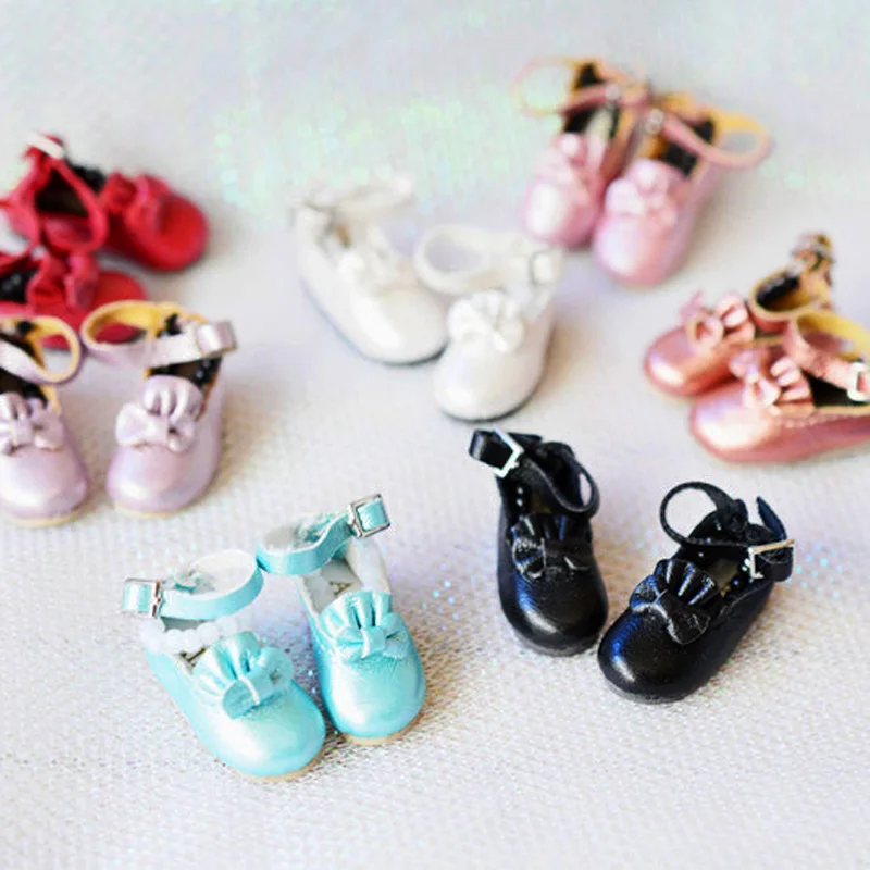 1 Pair 1/6 Cute PU Leather Bow Knot Icy Blyth Doll Shoes Fit for Licca, Azone Doll Clothes Accessories Toy
1 Pair 1/6 Cute PU Leather Bow Knot Icy Blyth Doll Shoes Fit for Licca, Azone Doll Clothes Accessories Toy