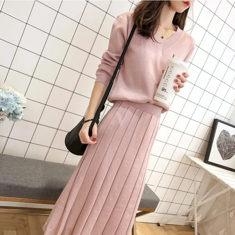 Taotrees Women Autumn and Winter Solid Color V-neck Loose Knit Sweater + Over knee Skirt Two-piece Suit
Taotrees Women Autumn and Winter Solid Color V-neck Loose Knit Sweater + Over knee Skirt Two-piece Suit