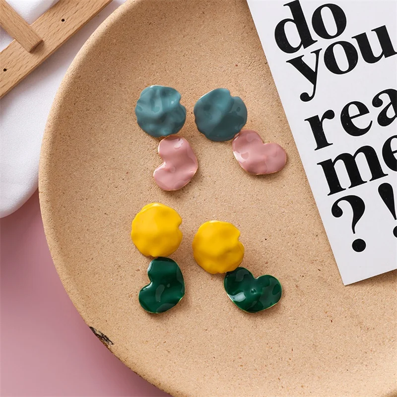 3#Personality enamel glaze eccentric exaggerated concave metal earrings Women's sweet love fashion contrast color earrings girls
3#Personality enamel glaze eccentric exaggerated concave metal earrings Women's sweet love fashion contrast color earrings girls