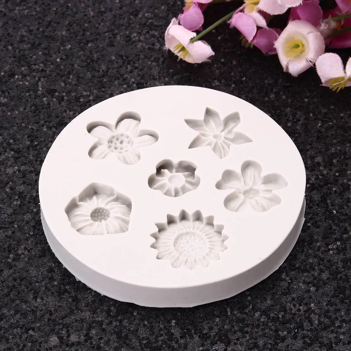 New Arrivals Cute Grey Flower Lace Silicone Fondant Cake Decorating Mold Baking Sugarcraft Pastry Tools Soap Mold Sugar Ice Mold
New Arrivals Cute Grey Flower Lace Silicone Fondant Cake Decorating Mold Baking Sugarcraft Pastry Tools Soap Mold Sugar Ice Mold