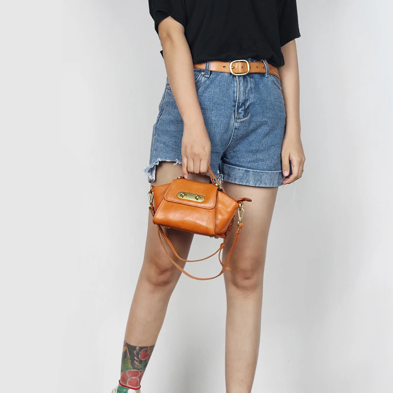 YIFANGZHE Women's Small Genuine Leather Crossbody Bag, Ladies and Girls Messenger Bags Retro Style Roomy Wallet /Phone
YIFANGZHE Women's Small Genuine Leather Crossbody Bag, Ladies and Girls Messenger Bags Retro Style Roomy Wallet /Phone