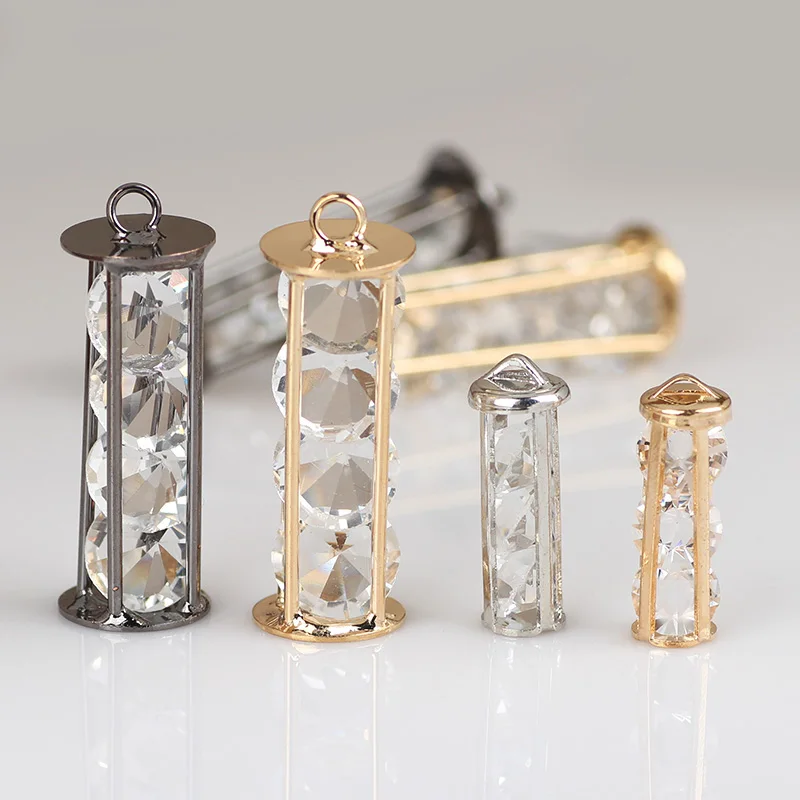 High Quality 2 sizes New Metal Package Gold Silver Cylindrical Hollow Out Double Hole Pendant Charms For Diy Jewelry Accessories
High Quality 2 sizes New Metal Package Gold Silver Cylindrical Hollow Out Double Hole Pendant Charms For Diy Jewelry Accessories