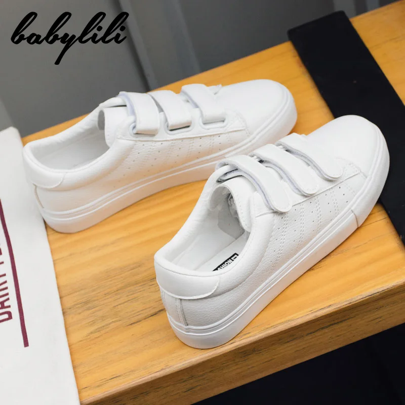 New Fashion Women Casual White Shoes Hole PU Leather Striped Simple Women Casual White Shoes Sneakers Ladies Shoes
New Fashion Women Casual White Shoes Hole PU Leather Striped Simple Women Casual White Shoes Sneakers Ladies Shoes