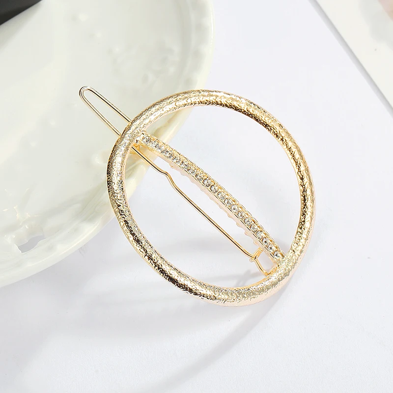 CHIMERA Circle Hairpin Hollow Metal Hairgrip Gold Simple Hair Clip Barrette Accessories for Women Ladies Trendy Hair Jewelry
CHIMERA Circle Hairpin Hollow Metal Hairgrip Gold Simple Hair Clip Barrette Accessories for Women Ladies Trendy Hair Jewelry