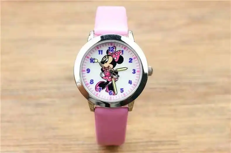 Popular cartoon wish Minnie children's belt watch glow-in-the-dark pointer Mickey Mouse quartz watch
Popular cartoon wish Minnie children's belt watch glow-in-the-dark pointer Mickey Mouse quartz watch