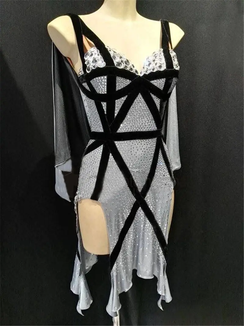GOODANPAR Latin Dance Skirt Women Girls Grey Sexy Latin Dance Dress Stones Stage Dance Wear Salsa Samba Costume Customized
GOODANPAR Latin Dance Skirt Women Girls Grey Sexy Latin Dance Dress Stones Stage Dance Wear Salsa Samba Costume Customized