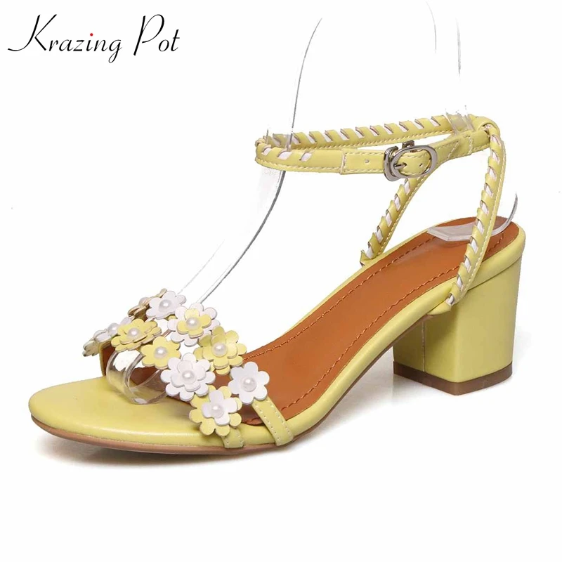 Krazing pot hot sale natural leather peep toe daisy decoration fashion high heels dress fairy wear flowers gorgeous sandals L20
Krazing pot hot sale natural leather peep toe daisy decoration fashion high heels dress fairy wear flowers gorgeous sandals L20