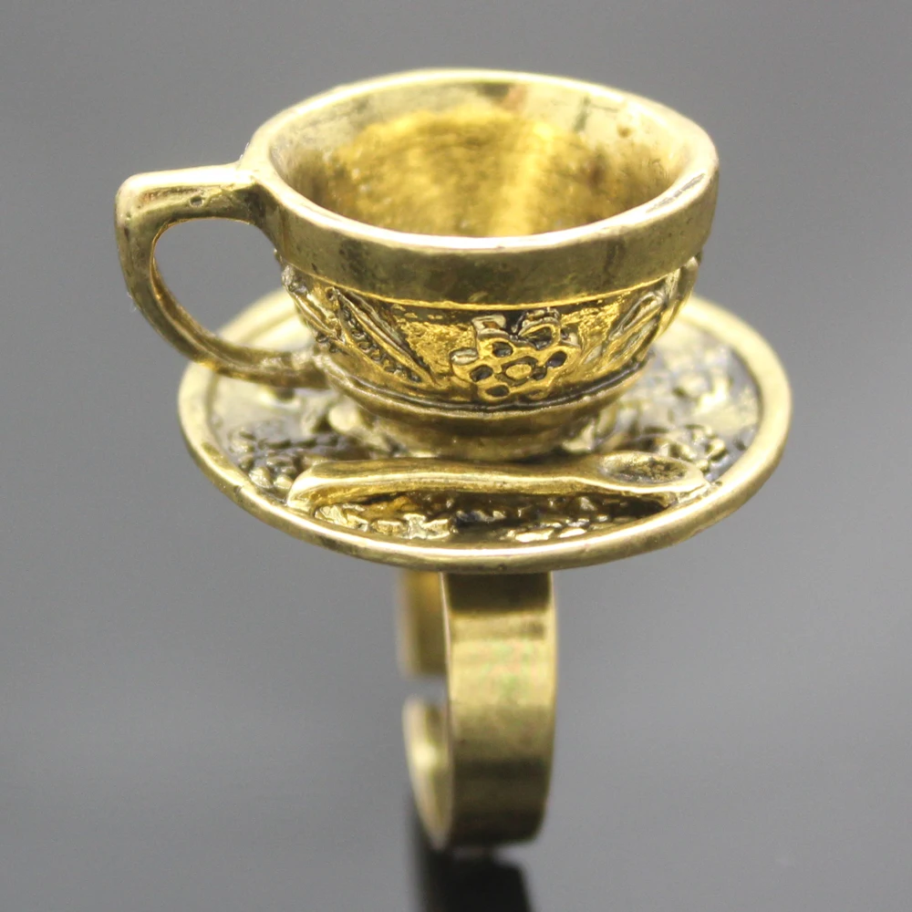 Vintage Wonderland Hatter Tea Cup Party Ring Cosplay Fancy Dress Fairytale Jewelry
Vintage Wonderland Hatter Tea Cup Party Ring Cosplay Fancy Dress Fairytale Jewelry