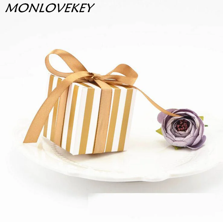 2017 New Fashion Gold Silver Striped Cube Tuck Top Box with Ribbon Wedding Candy Box Baby Shower Favor Box 25pcs
2017 New Fashion Gold Silver Striped Cube Tuck Top Box with Ribbon Wedding Candy Box Baby Shower Favor Box 25pcs