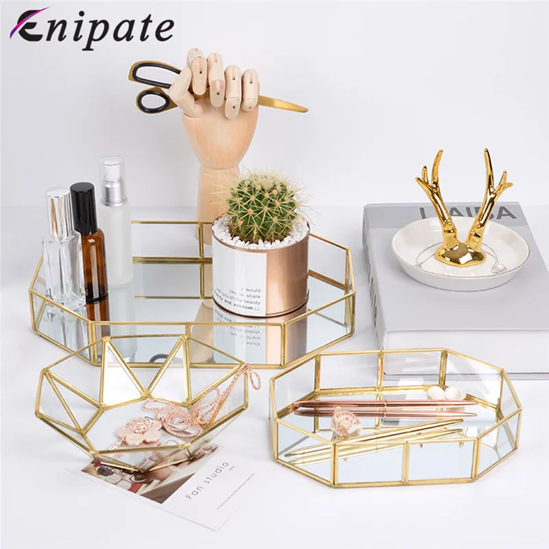 Enipate Nordic Style Glass Copper Geometry Storage Baskets Box Simplicity Style Home Organizer Jewelry Necklace Dessert Plate
Enipate Nordic Style Glass Copper Geometry Storage Baskets Box Simplicity Style Home Organizer Jewelry Necklace Dessert Plate