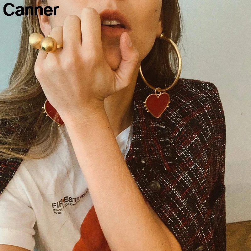 Canner Character Heart Big Hoop Earrings For Women Girl Street Style Snap Fashion Party Jewelry Red Heart boucle d'oreille C5
Canner Character Heart Big Hoop Earrings For Women Girl Street Style Snap Fashion Party Jewelry Red Heart boucle d'oreille C5