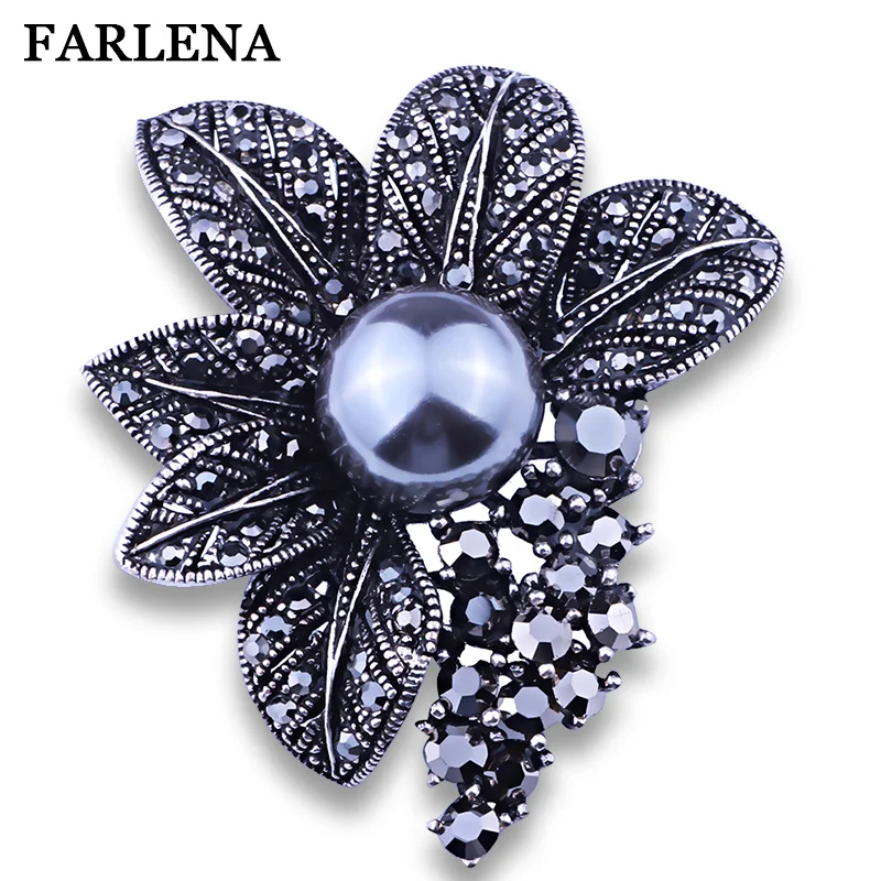 FARLENA Jewelry Imitated Gray Pearl Crystal Flower Sweater Pins and Brooches Vintage Black Rhinestone Brooch for Women
FARLENA Jewelry Imitated Gray Pearl Crystal Flower Sweater Pins and Brooches Vintage Black Rhinestone Brooch for Women