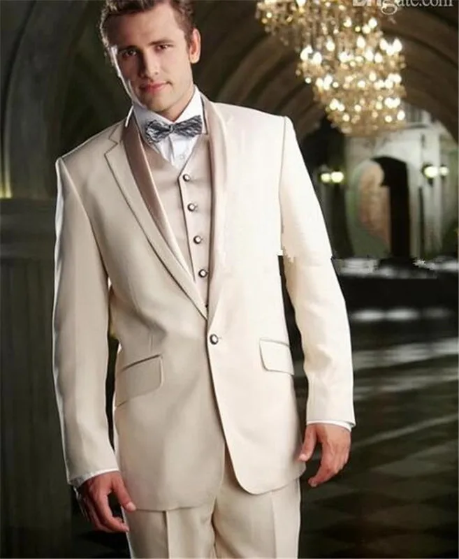 Custom Made 3 PCs (Jacket+Pants+Vest+tie) Champagne Men Suits Wedding Suits for Men Groom Tuxedos Business Formal Suit
Custom Made 3 PCs (Jacket+Pants+Vest+tie) Champagne Men Suits Wedding Suits for Men Groom Tuxedos Business Formal Suit