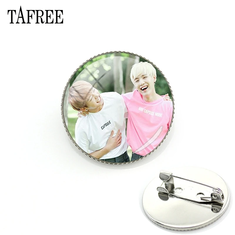 

TAFREE BTS Cool Boys Pins Idols picture Broochs for man women Round Glass cabochon dome Fashion Accessories Jewelry BTS263