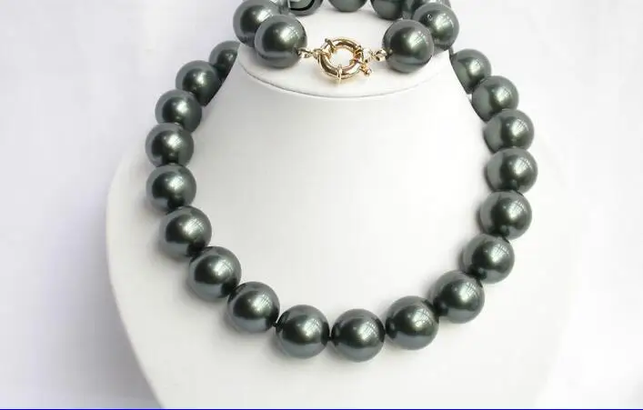 FREE SHIPPING HOT sell new Style >>>>> Tahitian black south sea 12mm shell pearls necklace bracelet set
FREE SHIPPING HOT sell new Style >>>>> Tahitian black south sea 12mm shell pearls necklace bracelet set