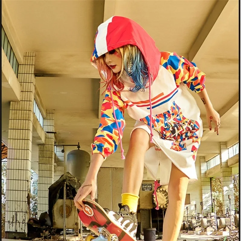 New Personality Printed Trench Coat For Women Loose Casual With Hooded Windbreaker kpop Long Coat Hop Hip Style Coat sweatshirts
New Personality Printed Trench Coat For Women Loose Casual With Hooded Windbreaker kpop Long Coat Hop Hip Style Coat sweatshirts