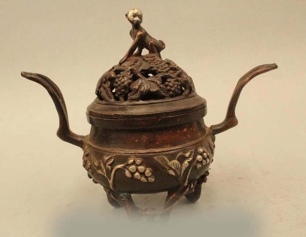 DS 7" China Chinese Dynasty Palace Bronze Silver peach Monkey Incense Burner Censer
DS 7" China Chinese Dynasty Palace Bronze Silver peach Monkey Incense Burner Censer