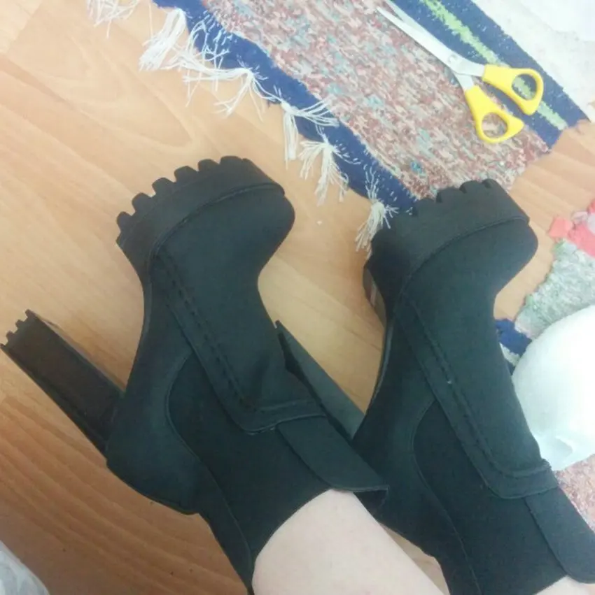UTB8YrgMXgnJXKJkSaelq6xUzXXaS