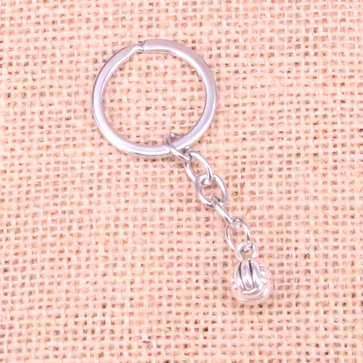 Car Key Ring Pendant Silver Color Metal Key Chains Accessory Wholesale,Vintage 3d volleyball Keychain
Car Key Ring Pendant Silver Color Metal Key Chains Accessory Wholesale,Vintage 3d volleyball Keychain