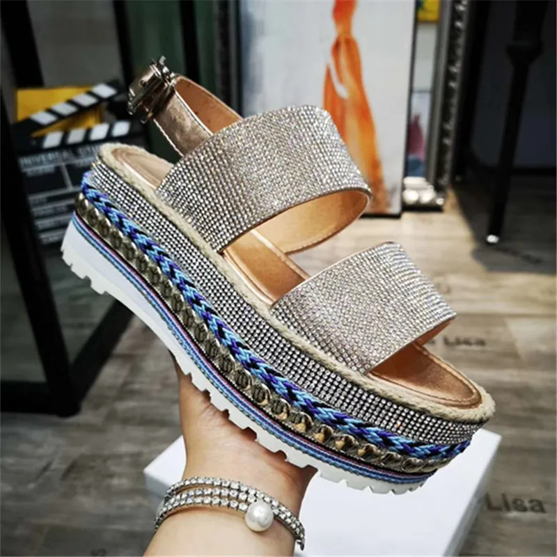 2020 Summer Gladiator Buckle Strap Platform Sandals For Woman Rhinestone Rivets Wedge High Heels open toe runway female shoes
2020 Summer Gladiator Buckle Strap Platform Sandals For Woman Rhinestone Rivets Wedge High Heels open toe runway female shoes