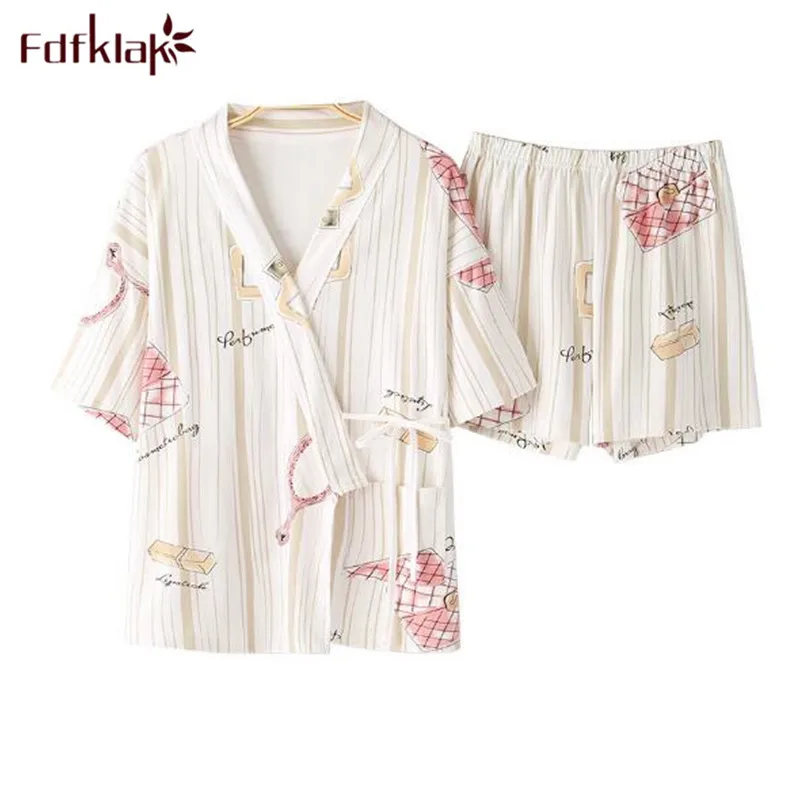 New student's sleepwear pajamas set short sleeve cotton pyjamas women shorts pijamas sets print home clothes lounge wear pajama
New student's sleepwear pajamas set short sleeve cotton pyjamas women shorts pijamas sets print home clothes lounge wear pajama