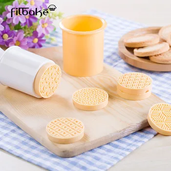 FILBAKE Round Shape Cookies Cutter Molds Plastic Cake Mould Biscuit Plunger Forms For Cookies Cake Decorating DIY Baking Tools
FILBAKE Round Shape Cookies Cutter Molds Plastic Cake Mould Biscuit Plunger Forms For Cookies Cake Decorating DIY Baking Tools