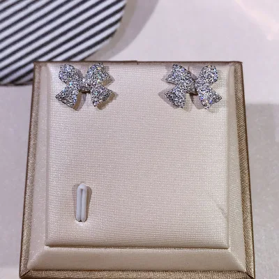 Pur 925 Sterling Silver Jewelry For Women Wedding Earrings Bowknot Earring Silver Color Party Earrings Italy Quality
Pur 925 Sterling Silver Jewelry For Women Wedding Earrings Bowknot Earring Silver Color Party Earrings Italy Quality