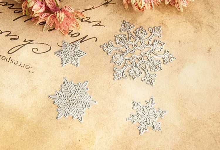 4pcs snowflake Metal Cutting Dies Stencils for DIY Scrapbooking/photo album Decorative Embossing DIY Paper Cards
4pcs snowflake Metal Cutting Dies Stencils for DIY Scrapbooking/photo album Decorative Embossing DIY Paper Cards