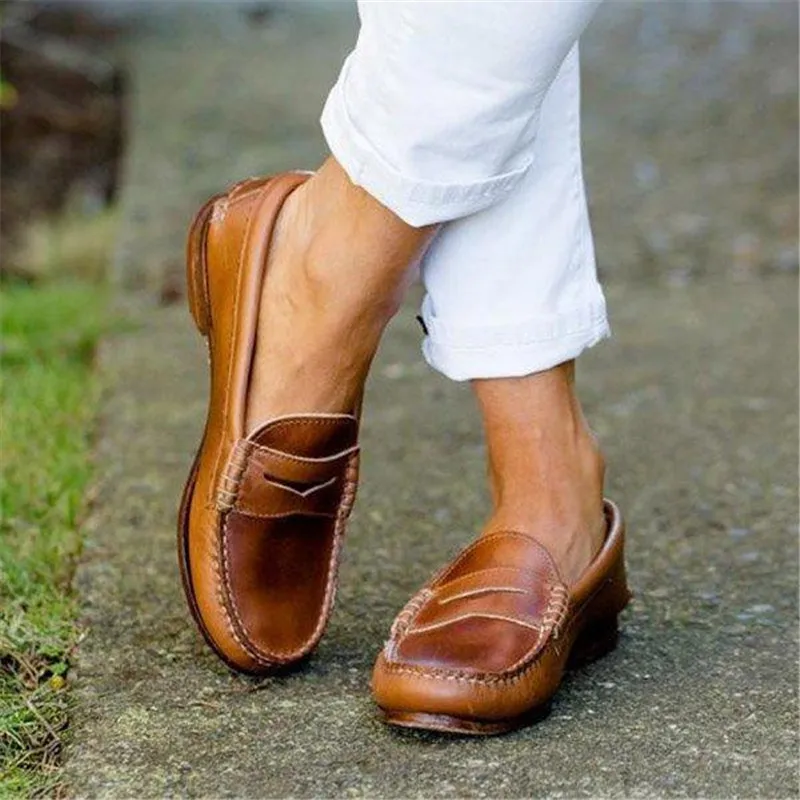 Genuine Leather Women Shoes Luxury 2019 Women Loafers Moccasins Breathable Slip on Black Driving Shoes Plus Size 35-43
Genuine Leather Women Shoes Luxury 2019 Women Loafers Moccasins Breathable Slip on Black Driving Shoes Plus Size 35-43