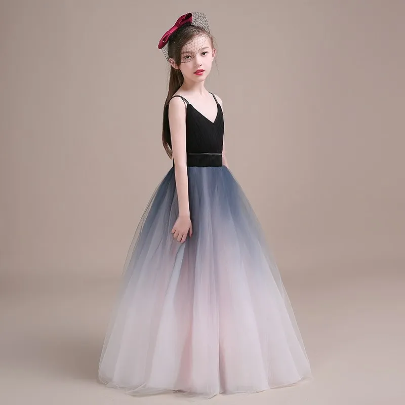 Suspenders Flower Girl Dresses for Wedding Party Patchwork Tulle Holy Communion Dress V-neck Ball Gown Royal Princess Dress
Suspenders Flower Girl Dresses for Wedding Party Patchwork Tulle Holy Communion Dress V-neck Ball Gown Royal Princess Dress