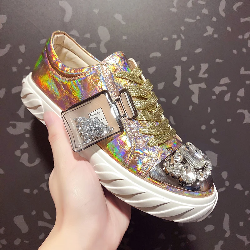 Womens Mirror Rhinestones Crystal Bling Round Toe Sneakers Flats Casual Casual Low Top Shoes Lace Up Gold Sliver Red A413
Womens Mirror Rhinestones Crystal Bling Round Toe Sneakers Flats Casual Casual Low Top Shoes Lace Up Gold Sliver Red A413