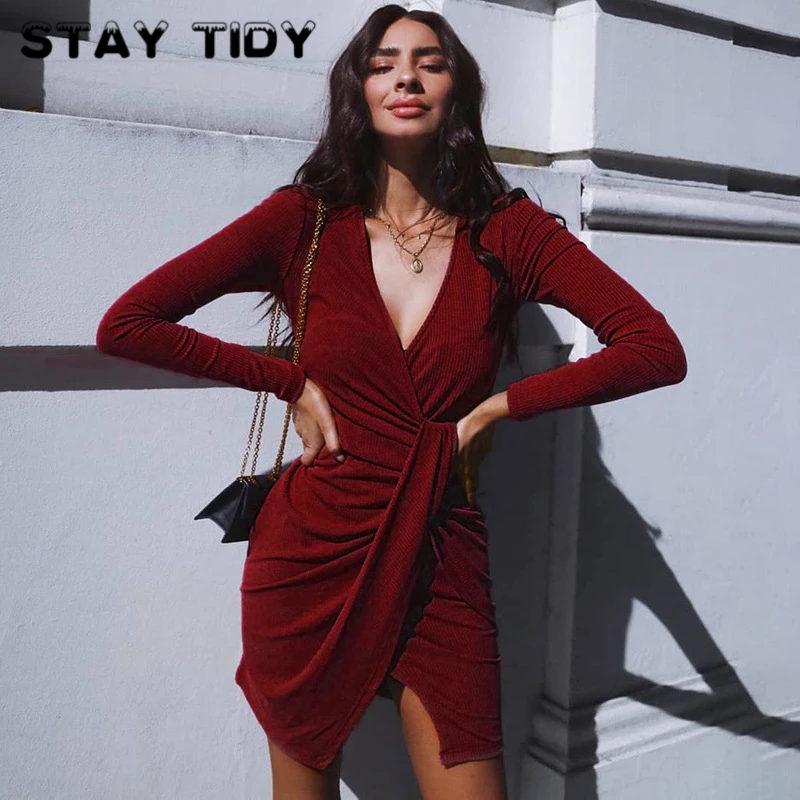 STAY TIDY Sexy Ruched Asymmetric Split Mini Dress 2019 Autumn Women Long Sleeve Deep V Neck Solid Stretchy Elegant Party Dresses
STAY TIDY Sexy Ruched Asymmetric Split Mini Dress 2019 Autumn Women Long Sleeve Deep V Neck Solid Stretchy Elegant Party Dresses