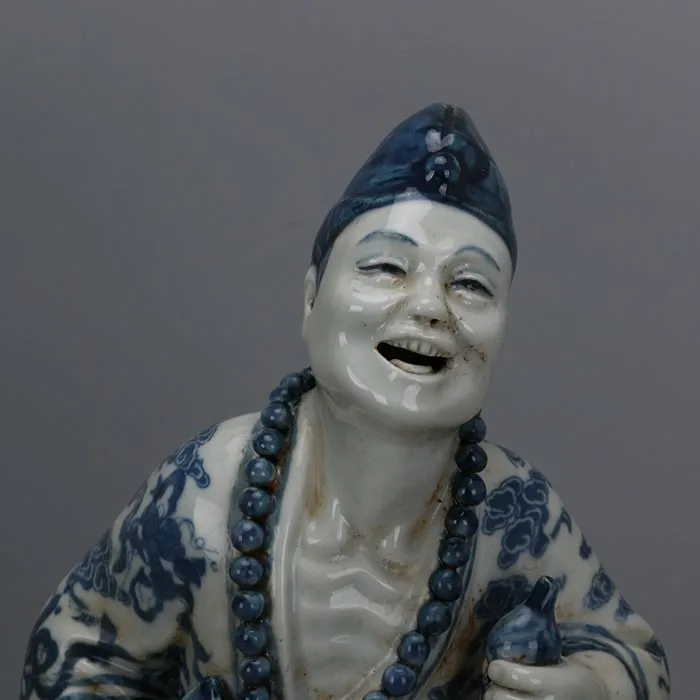 EE