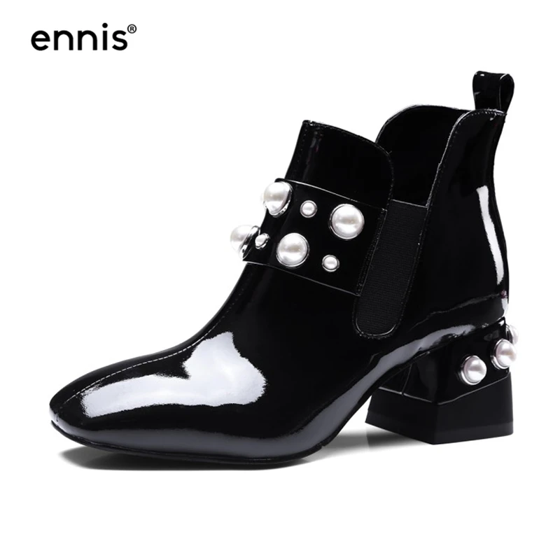 ENNIS 2019 Black Patent Leather Pearl Beaded Female Boots Square Toe Latest Designer Chelsea Shoes Elastic Short Booties A7247
ENNIS 2019 Black Patent Leather Pearl Beaded Female Boots Square Toe Latest Designer Chelsea Shoes Elastic Short Booties A7247