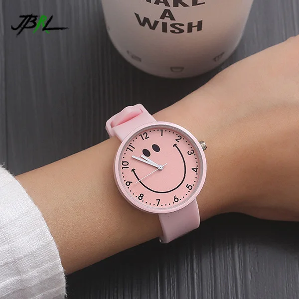 Fashion Women Watches Silicone Watch Smiley Face Pattern Quartz Wrist Watch For Ladies Clock Female Wristwatch relogio femenino
Fashion Women Watches Silicone Watch Smiley Face Pattern Quartz Wrist Watch For Ladies Clock Female Wristwatch relogio femenino