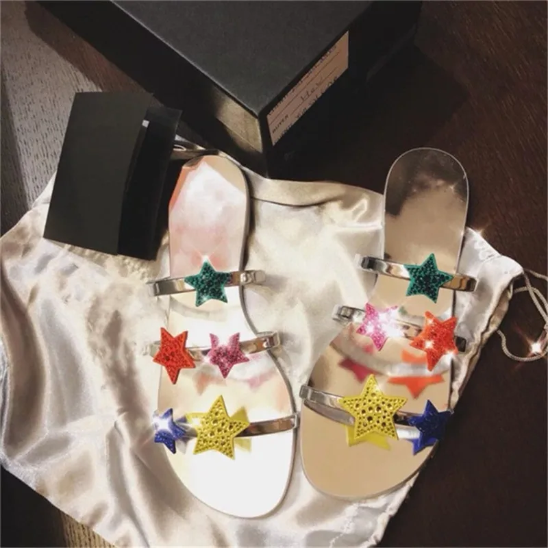 19SS Colorful Bling Rhinestones Stars Open Toe Summer Slippers Outside Slip On Slides Soft Flats Beach Shoes Casual Woman Shoes
19SS Colorful Bling Rhinestones Stars Open Toe Summer Slippers Outside Slip On Slides Soft Flats Beach Shoes Casual Woman Shoes