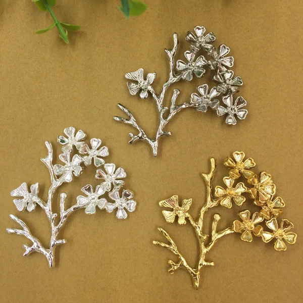 5pcs 52x44mm Hollow Flower Vine Leaf Charms DIY Jewelry Vintage Bracelet Necklace Pendant Charms Material Jewelry Findings
5pcs 52x44mm Hollow Flower Vine Leaf Charms DIY Jewelry Vintage Bracelet Necklace Pendant Charms Material Jewelry Findings
