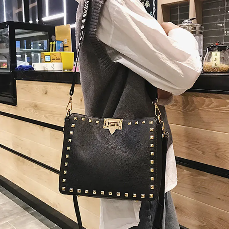 Women Lady Shoulder Crossbody Composite Bag Zipper Vintage For Mobile Phone Travel MSJ99
Women Lady Shoulder Crossbody Composite Bag Zipper Vintage For Mobile Phone Travel MSJ99