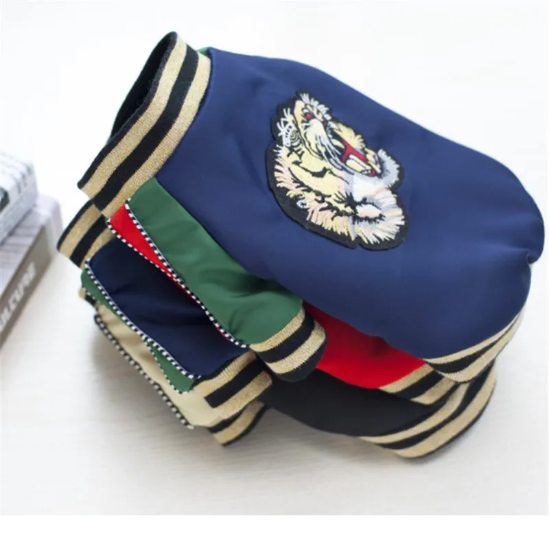 5 Size Pet Dog Coat Winter Warm Small Dog Clothes For Chihuahua Beautiful Tiger Embroidery Soft Hood Puppy Jacket Clothing
5 Size Pet Dog Coat Winter Warm Small Dog Clothes For Chihuahua Beautiful Tiger Embroidery Soft Hood Puppy Jacket Clothing