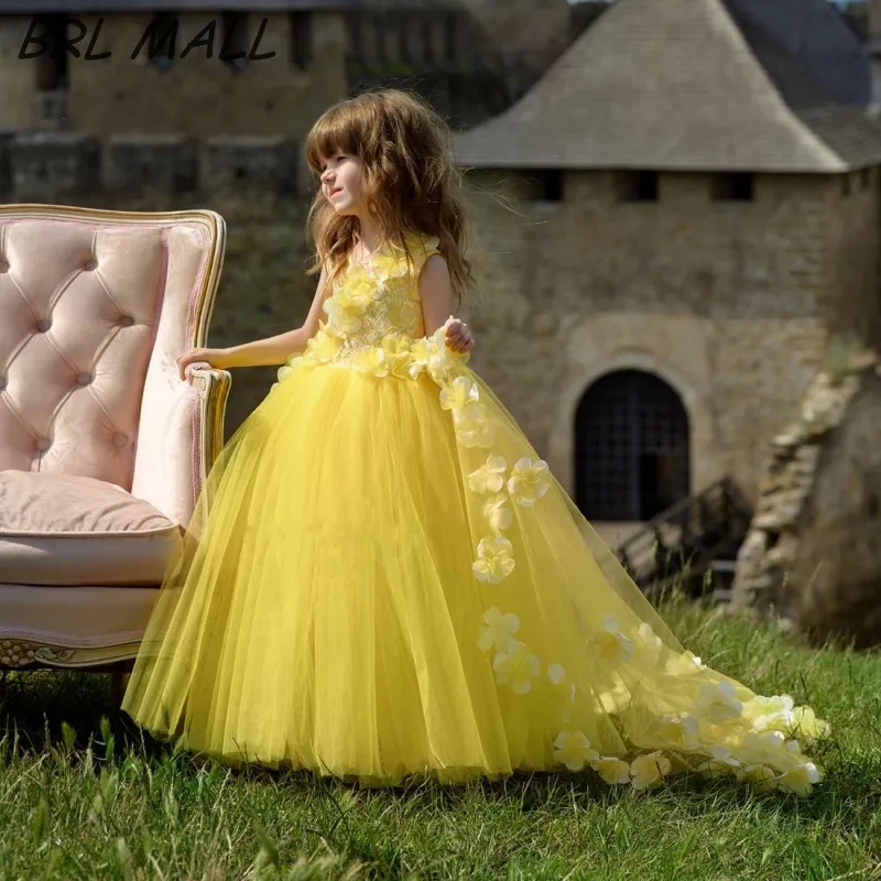 Cute Bright Yellow Flower Girl Dresses with 3D Flowers Ball Gown Girls Pageant Dresses Tulle Floor Length vestido de daminha
Cute Bright Yellow Flower Girl Dresses with 3D Flowers Ball Gown Girls Pageant Dresses Tulle Floor Length vestido de daminha