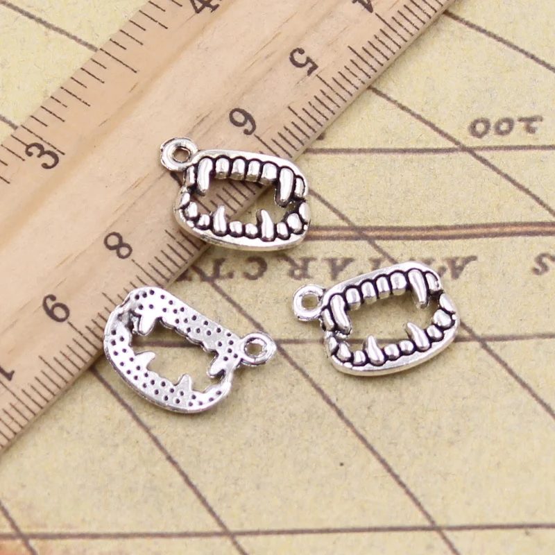 20pcs/lot Charms vampire dracula fangs teeth halloween 17x12mm Antique Silver Pendants Making DIY Tibetan Silver Finding Jewelry
20pcs/lot Charms vampire dracula fangs teeth halloween 17x12mm Antique Silver Pendants Making DIY Tibetan Silver Finding Jewelry