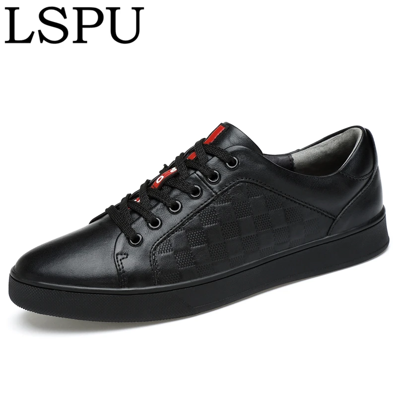 2019 Italy Genuine Leather Men Skateboarding Shoes Lace Up Breathable Casual Sneakers Fashion Trainers Shoes Men Plus Size 37-45
2019 Italy Genuine Leather Men Skateboarding Shoes Lace Up Breathable Casual Sneakers Fashion Trainers Shoes Men Plus Size 37-45