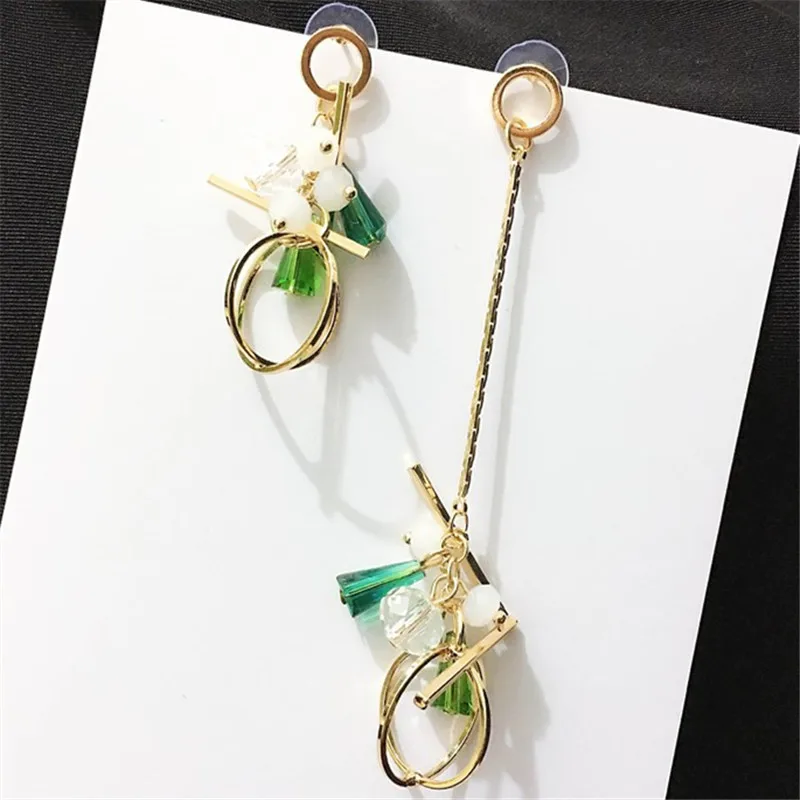 New Long Tassels Eardrop Geometry Temperament Female Crystal Earrings Fashion Accessories
New Long Tassels Eardrop Geometry Temperament Female Crystal Earrings Fashion Accessories