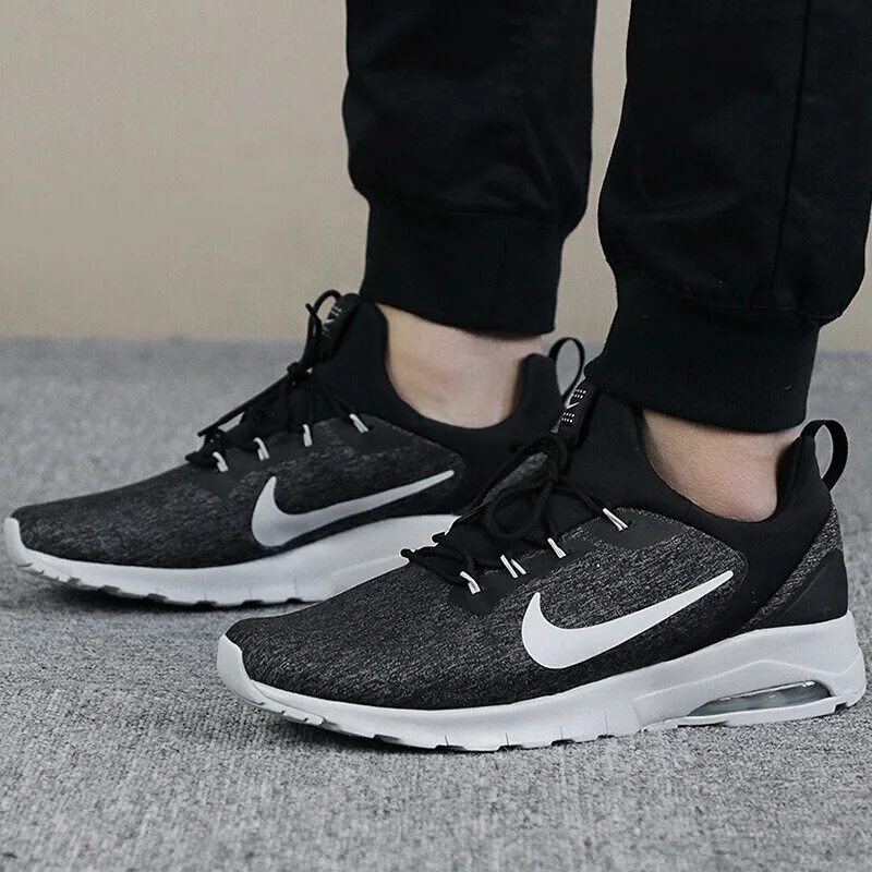 nike air max motion race