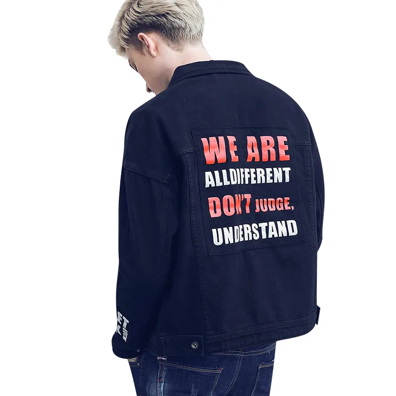 Free Shipping fanzhuan New 2018 spring new men's denim jacket cotton Europe male man Spring Autumn jacket letter design 820001
Free Shipping fanzhuan New 2018 spring new men's denim jacket cotton Europe male man Spring Autumn jacket letter design 820001
