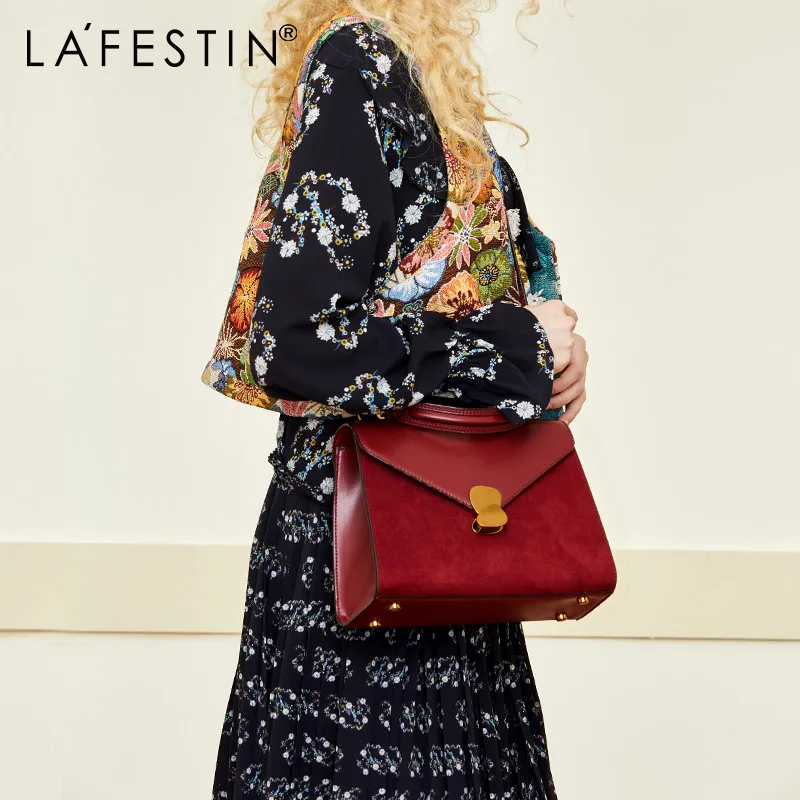 LA FESTIN 2018 new Split leather tote bag female handbag retro shoulder bag fashion Messenger bag Innovative petal lock design
LA FESTIN 2018 new Split leather tote bag female handbag retro shoulder bag fashion Messenger bag Innovative petal lock design
