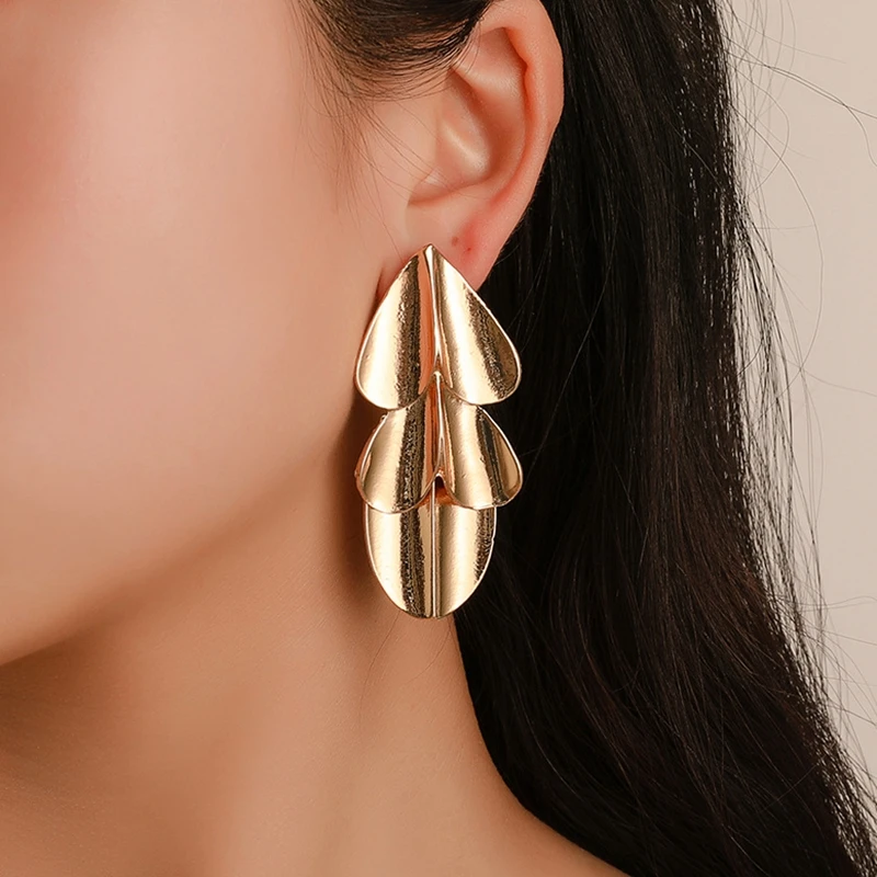 Exaggerated multi-layer earrings woman peach heart leaf earrings ladies fashion bohemian style long jewelry
Exaggerated multi-layer earrings woman peach heart leaf earrings ladies fashion bohemian style long jewelry